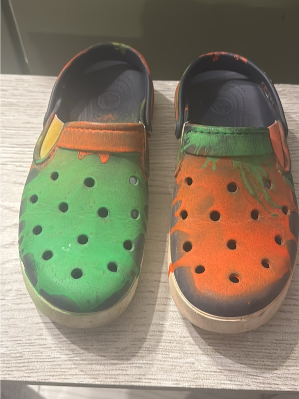 CROCS Kids Tie-Dye Foam Clogs in Green and Orange
